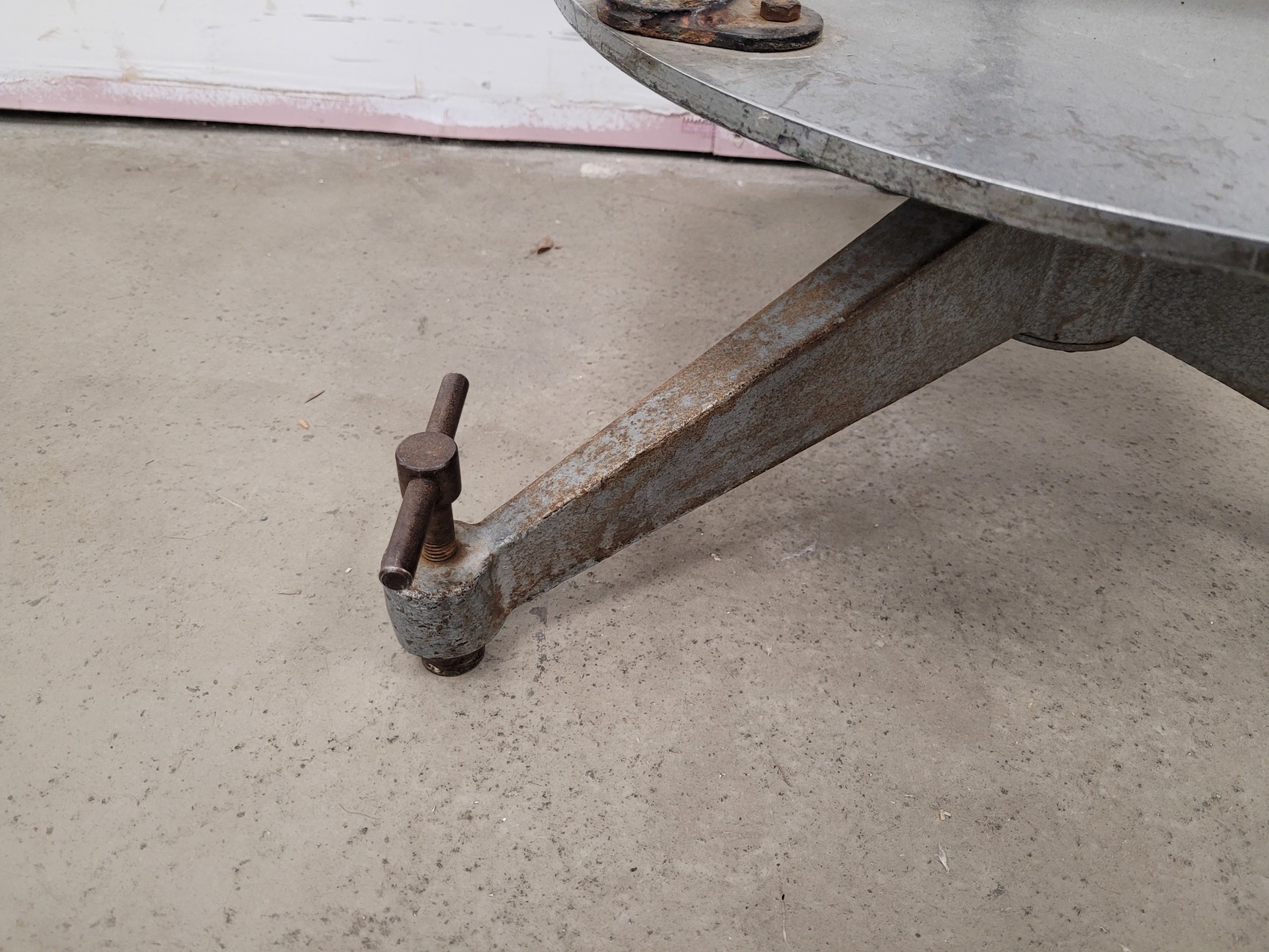 Image of Leybold Frictionless Rotating Platform/Seat