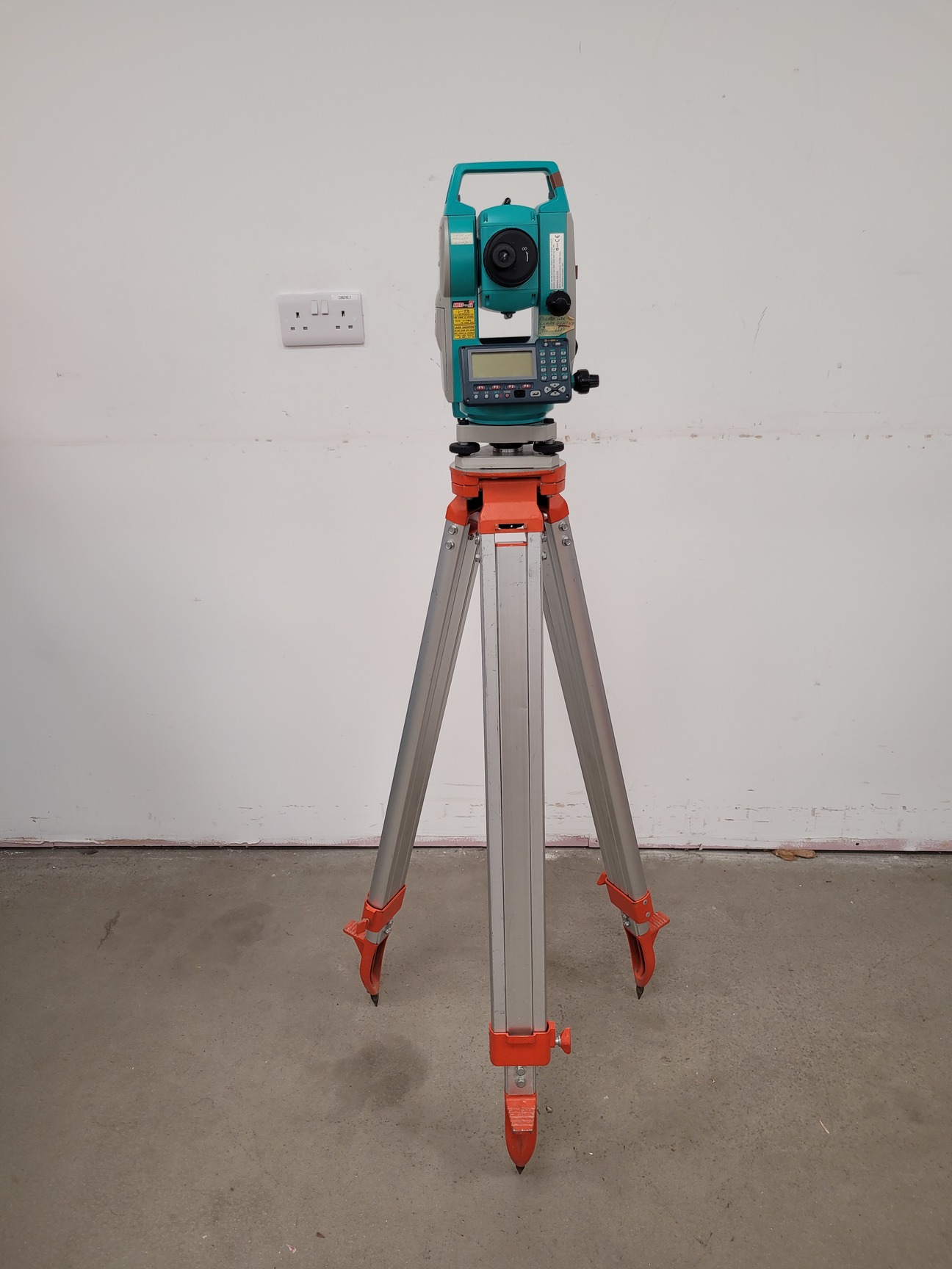 Image of Sokkia Surveying Total Station Type: SET530RK with Tripod - Spares/Repairs