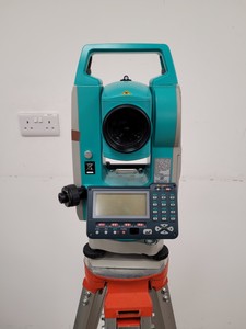 Thumbnail image of Sokkia Surveying Total Station Type: SET530RK with Tripod - Spares/Repairs
