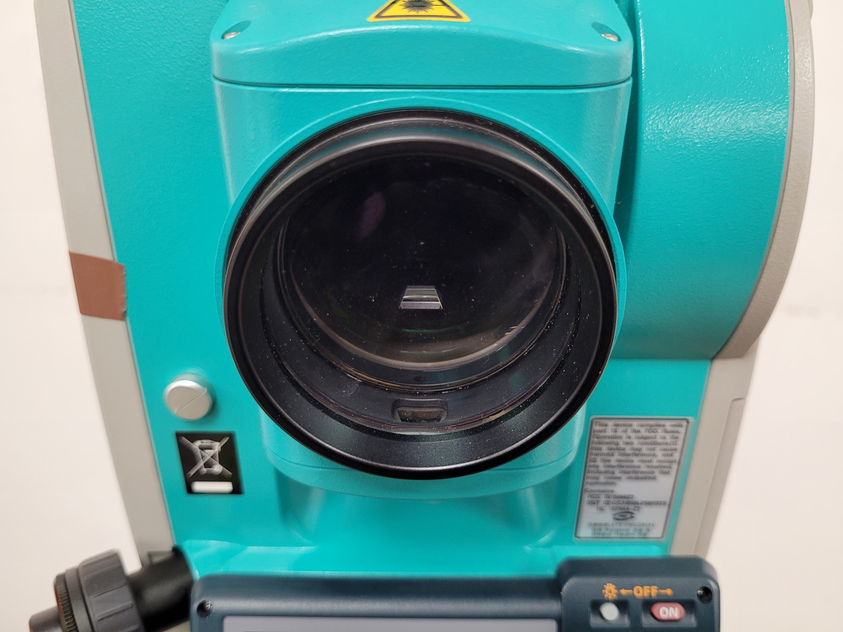 Image of Sokkia Surveying Total Station Type: SET530RK with Tripod - Spares/Repairs