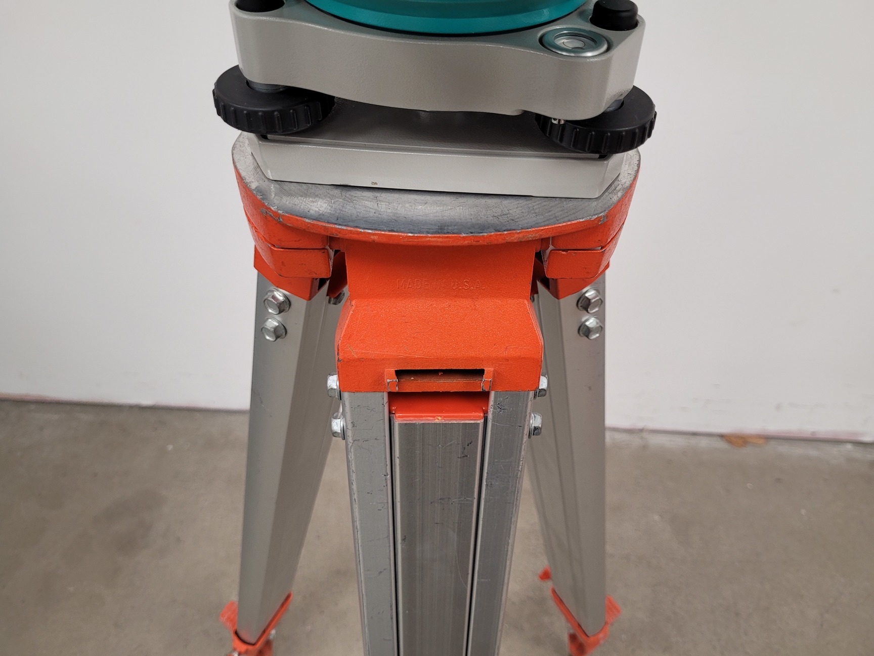 Image of Sokkia Surveying Total Station Type: SET530RK with Tripod - Spares/Repairs