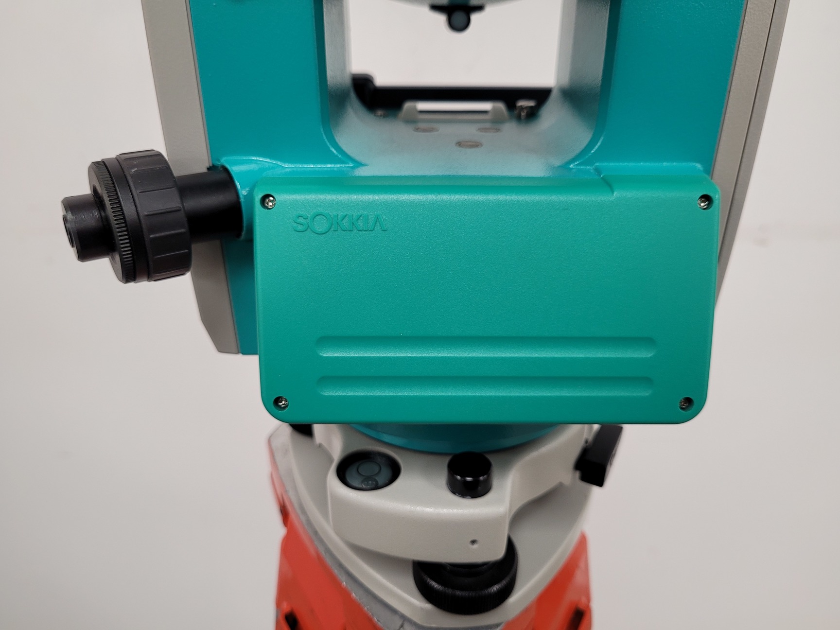 Image of Sokkia SET630RK Surveying Total Station with Tripod 