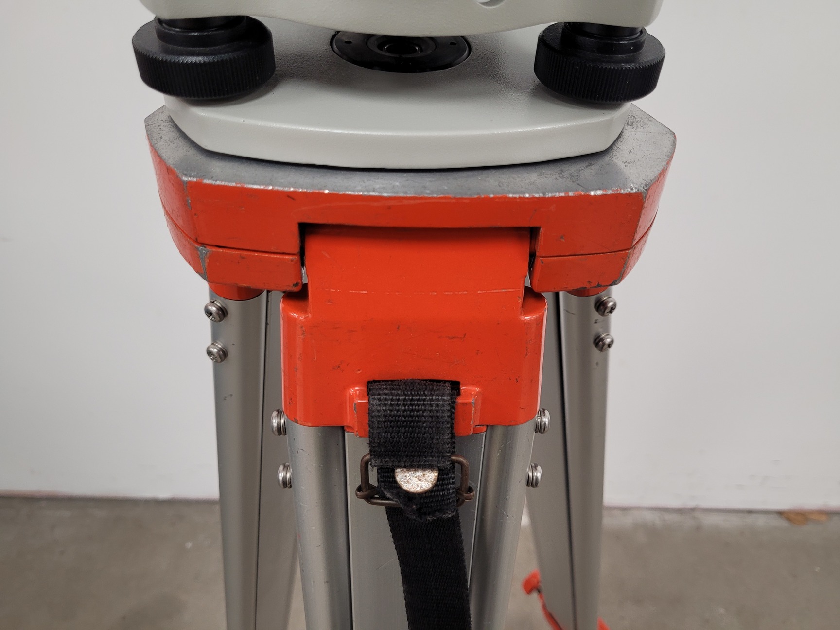 Image of Sokkia SET630RK Surveying Total Station with Tripod 