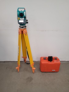 Thumbnail image of Sokkia Surveying Total Station Type: SET630RK with Tripod