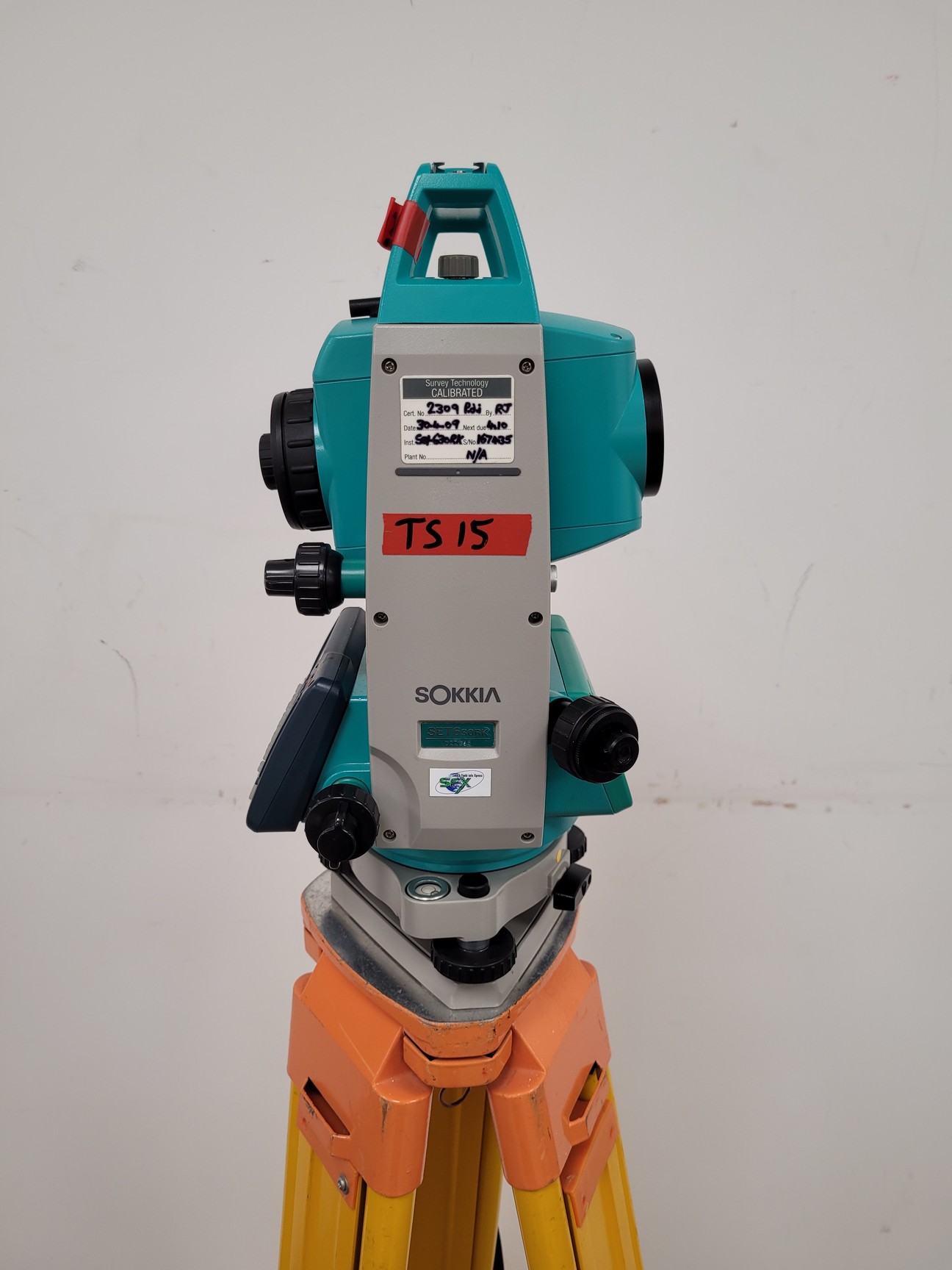Image of Sokkia Surveying Total Station Type: SET630RK with Tripod