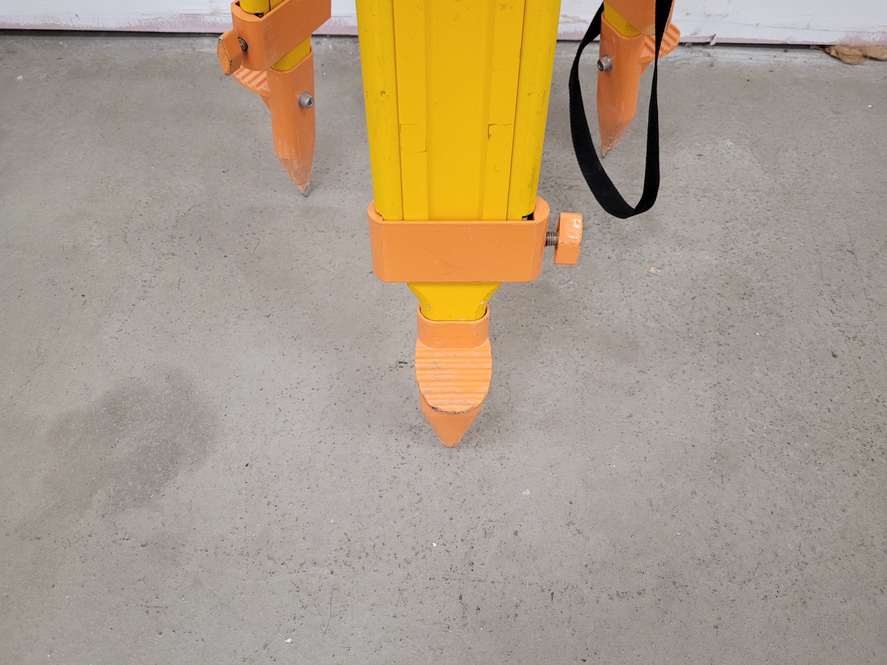 Image of Sokkia Surveying Total Station Type: SET630RK with Tripod