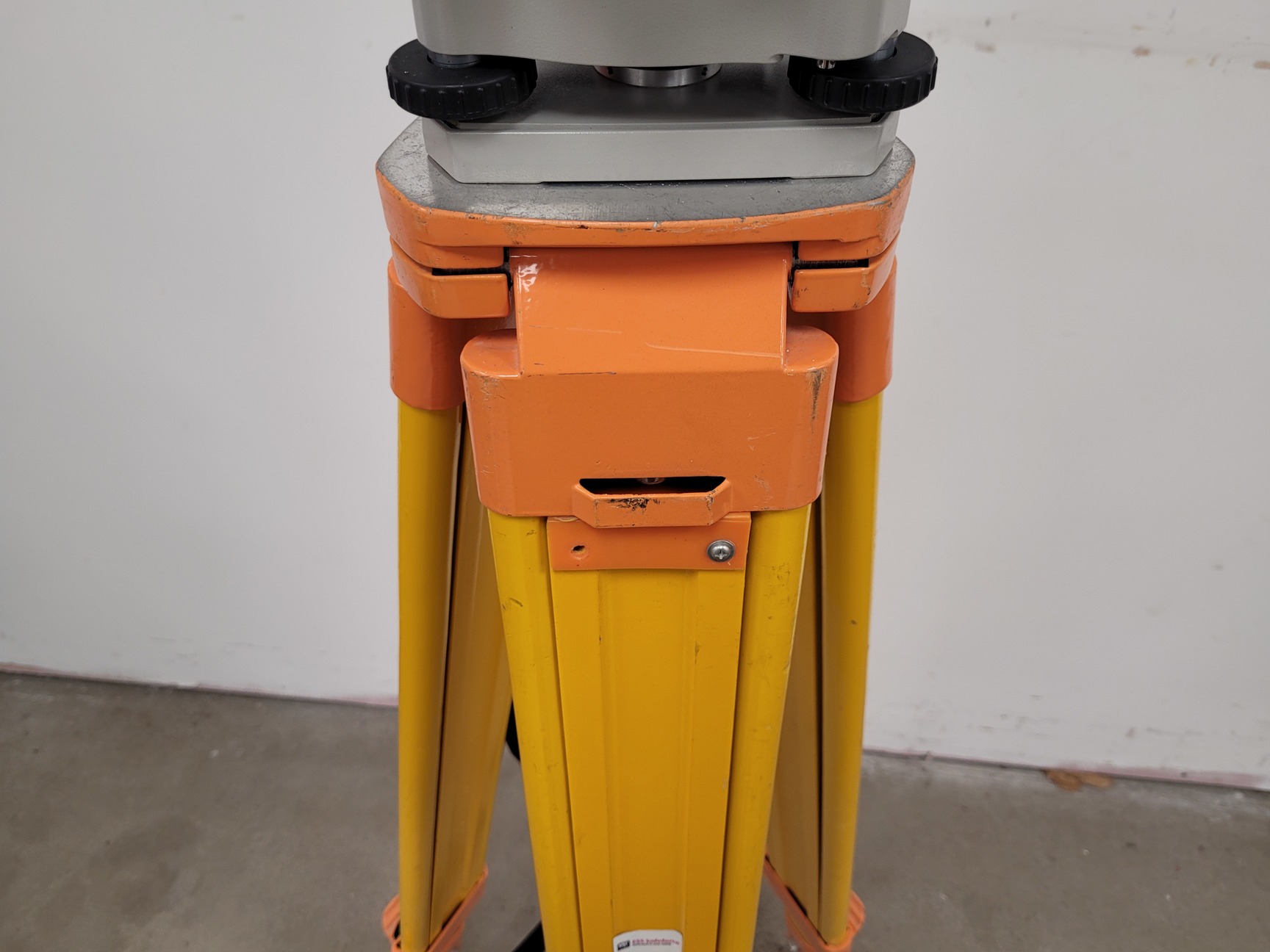Image of Sokkia Surveying Total Station Type: SET630RK with Tripod