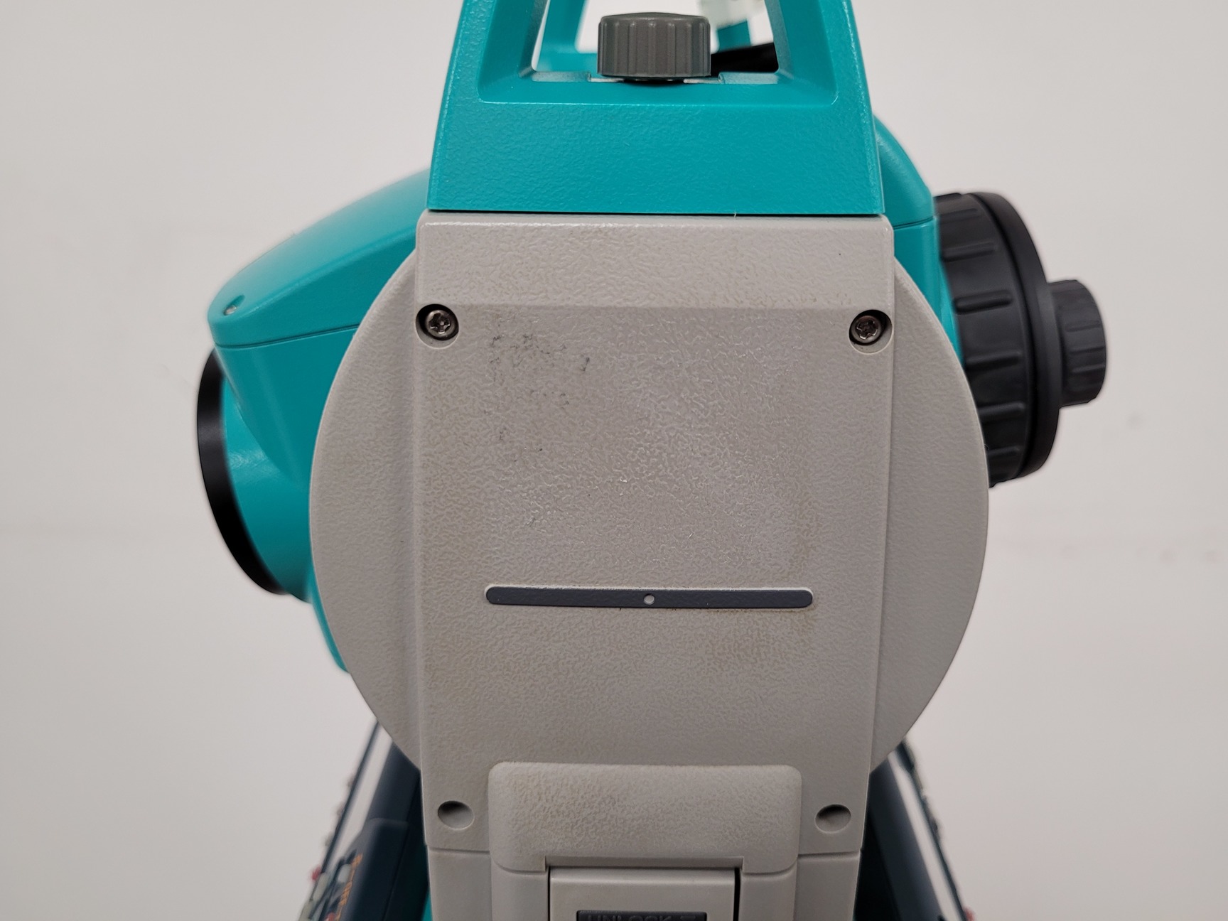 Image of Sokkia Surveying Total Station SET530RK with Tripod