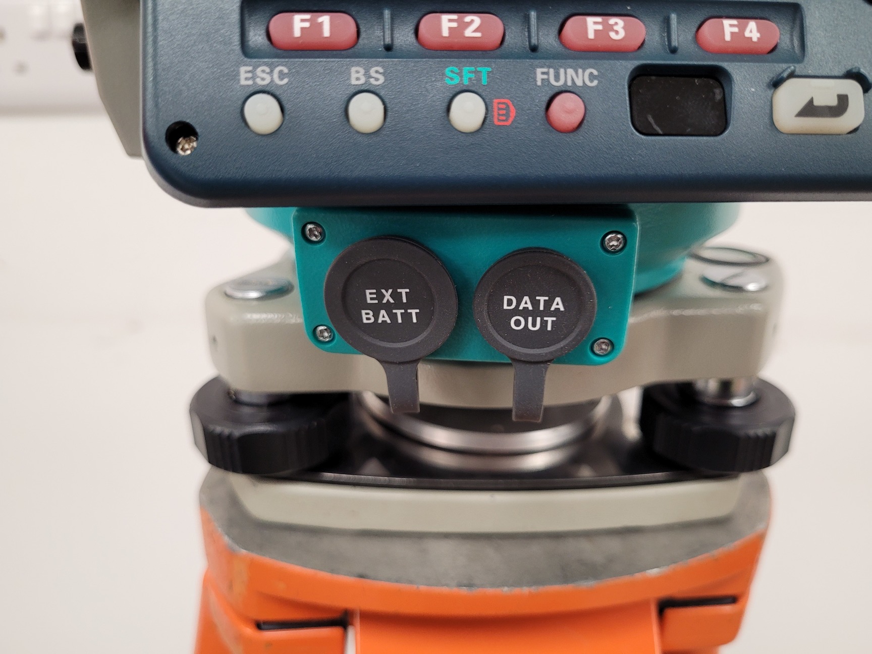 Image of Sokkia Surveying Total Station SET530RK with Tripod