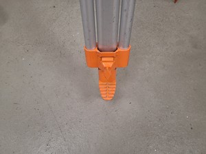 Thumbnail image of Sokkia Surveying Total Station SET530RK with Tripod