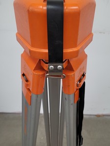 Thumbnail image of Sokkia Surveying Total Station SET530RK with Tripod 