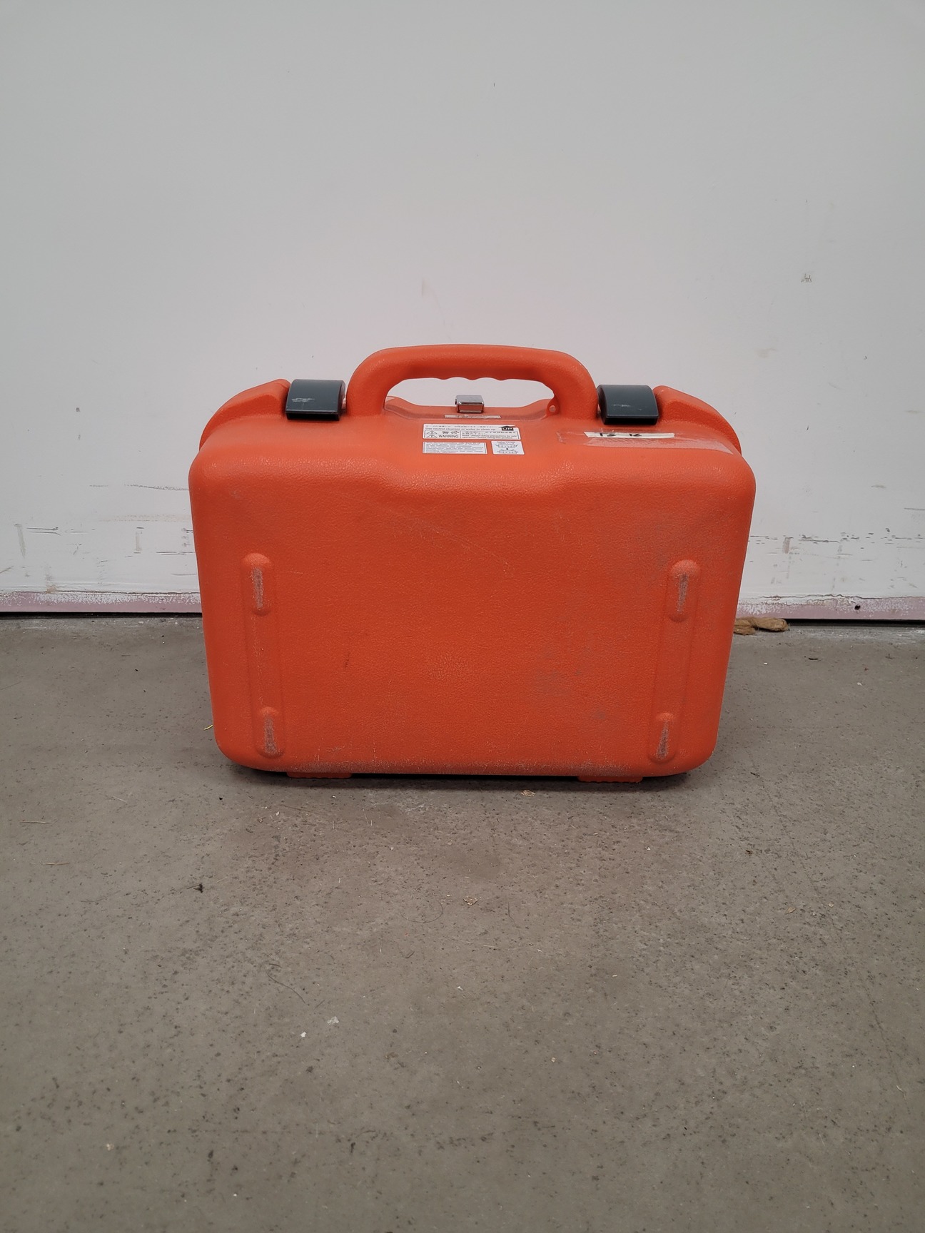 Image of Sokkia Surveying Total Station SET530RK with Tripod