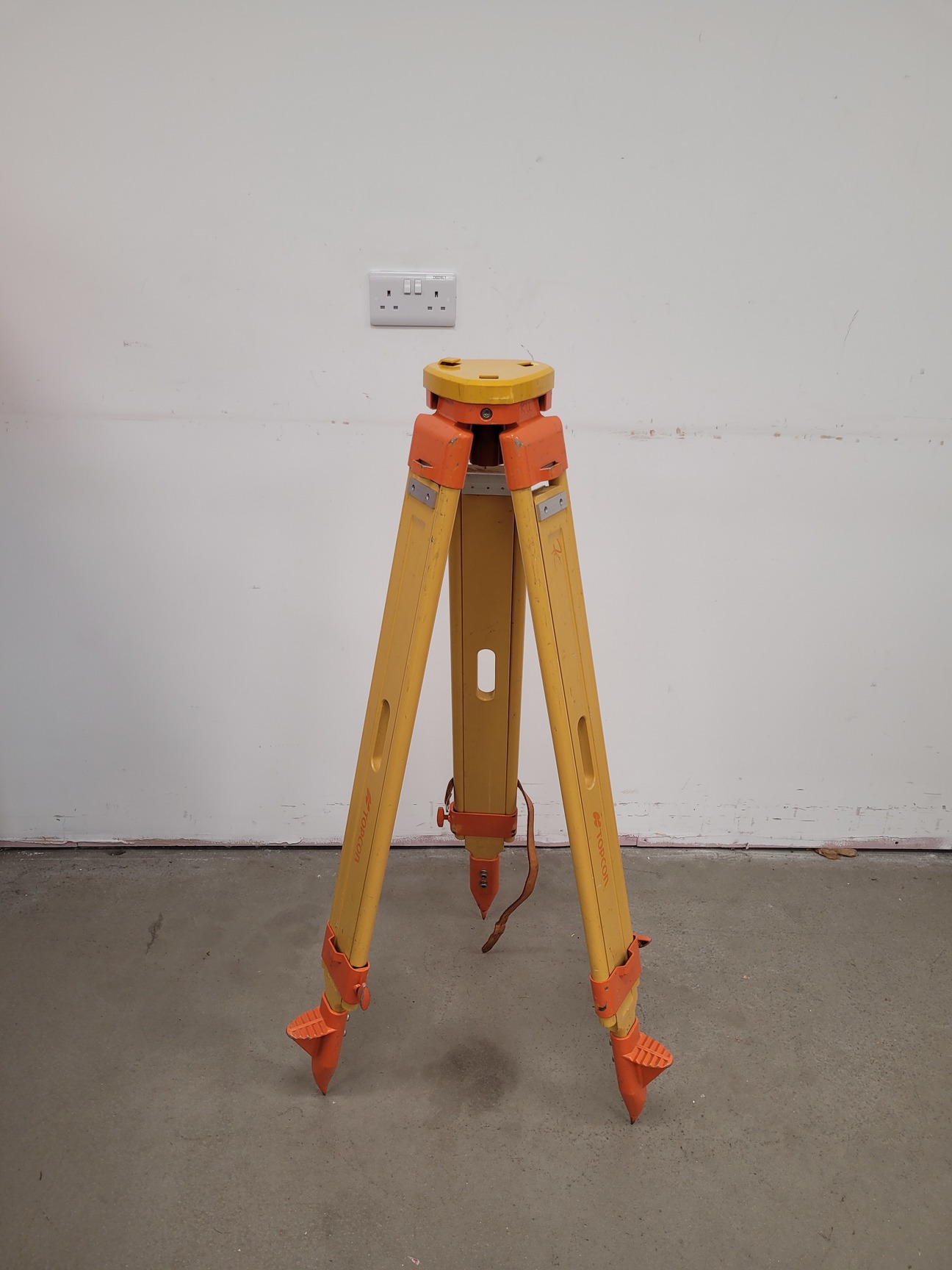 Image of Sokkia SET530RK Surveying Total Station  with Tripod 