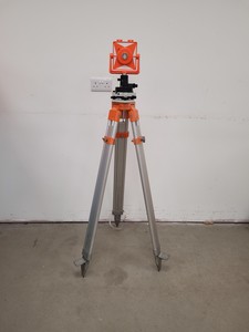 Thumbnail image of Surveying Reflector Prism with Nedo Tripod 