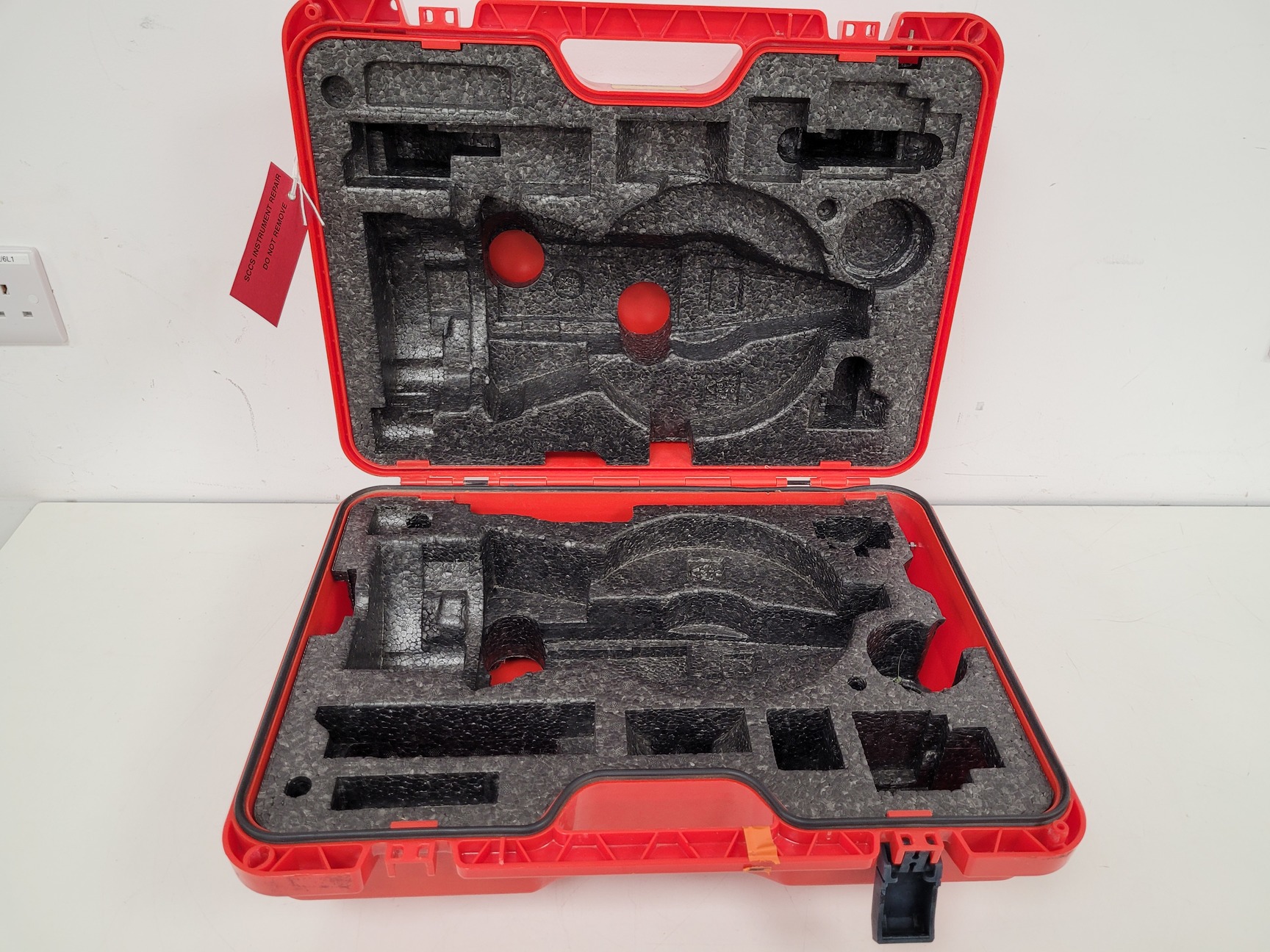 Image of Leica TCR307 Surveying Theodolite  & Carry Case - Spares/Repairs