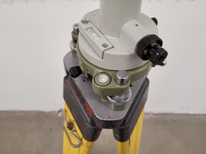Thumbnail image of Surveying Reflector with Carry Case & Surveyors Tripod
