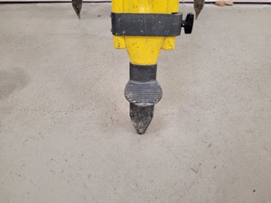 Thumbnail image of Surveying Reflector with Carry Case & Surveyors Tripod