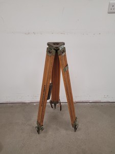 Thumbnail image of Surveying Reflector Prism, Sokkia Carry Case & Surveyors Tripod