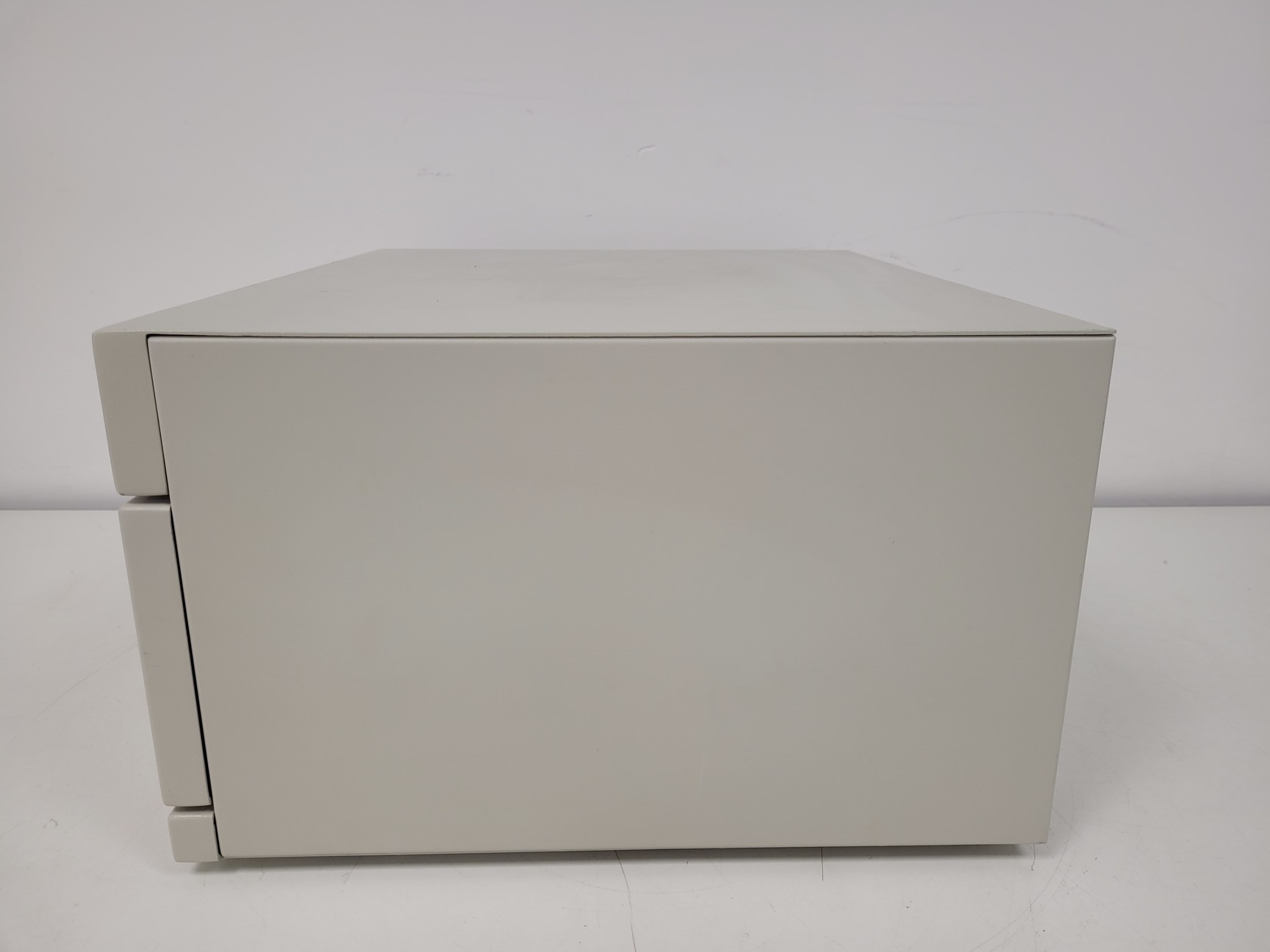 Image of UVP UV Crosslinker Model CX-2000 Lab