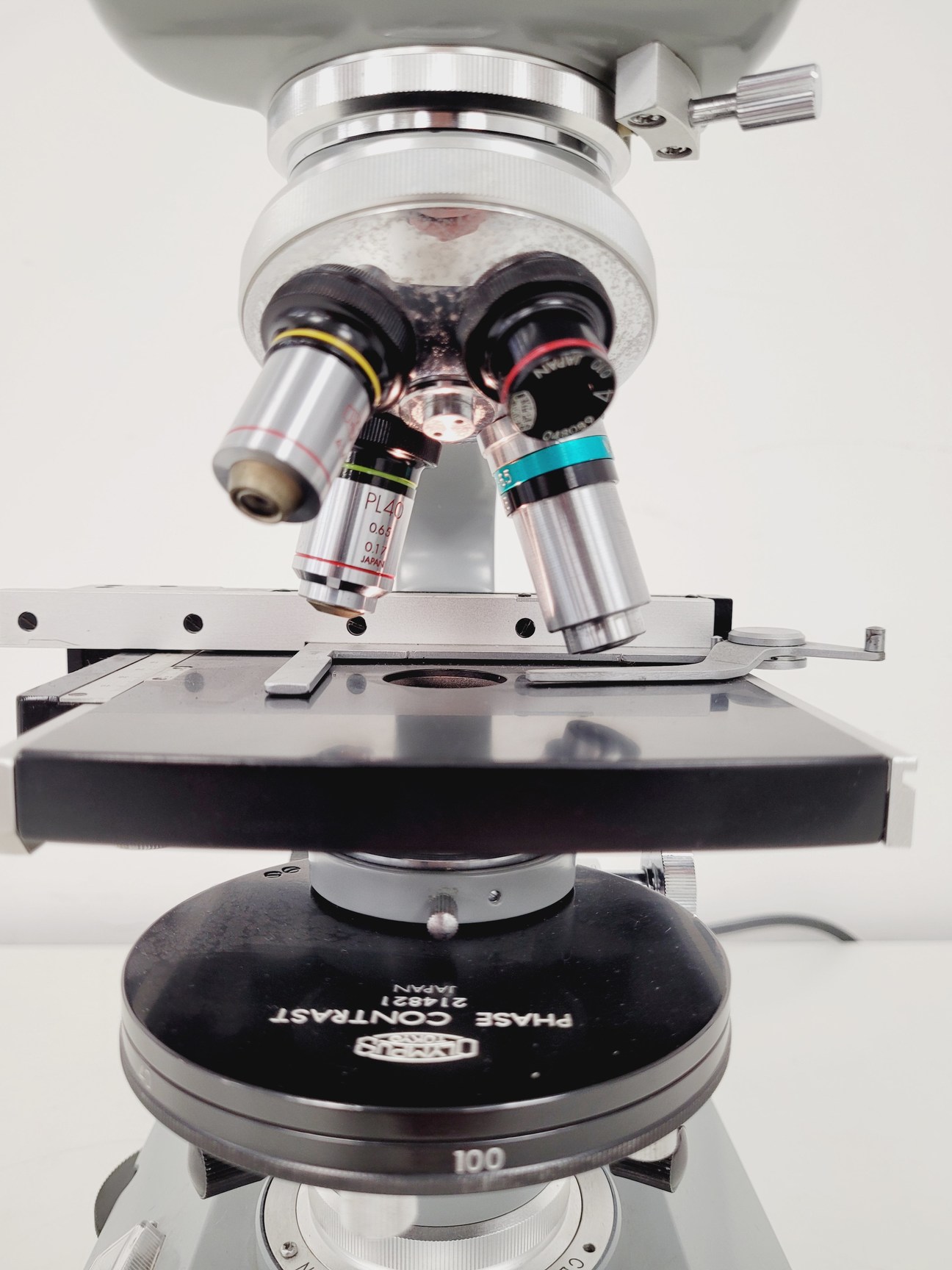 Image of Kyowa Tokyo Compound Microscope with 4 x Objectives PL 20 Para Phase Lab