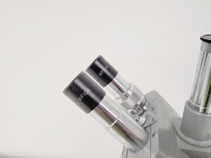 Thumbnail image of Kyowa Tokyo Compound Microscope with 4 x Objectives PL 20 Para Phase Lab
