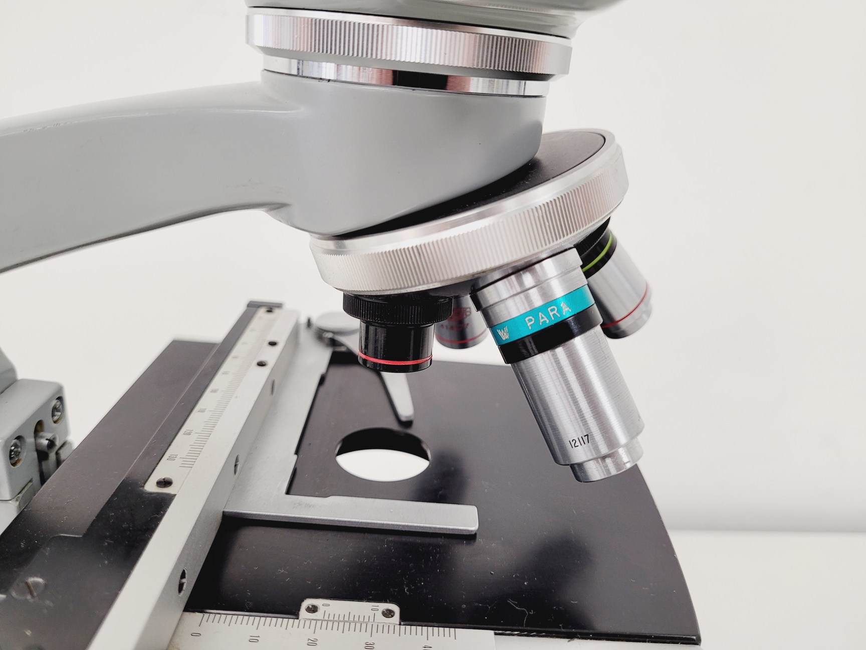 Image of Kyowa Tokyo Compound Microscope with 4 x Objectives PL 20 Para Phase Lab