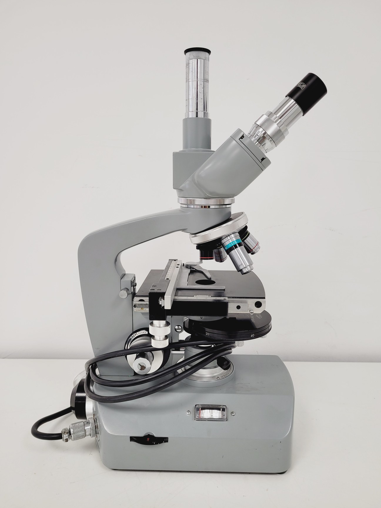 Image of Kyowa Tokyo Compound Microscope with 4 x Objectives PL 20 Para Phase Lab