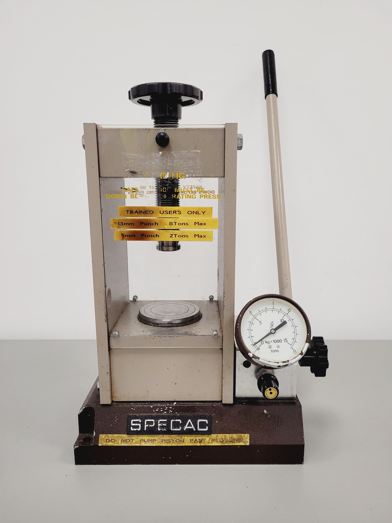 Image of Specac Hydraulic Press - Pellet Press for FTIR + XRF Lab