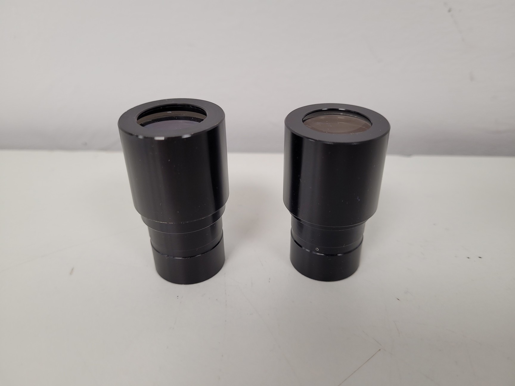 Image of Leica ATC 2000 Compound Microscope with 4 x Achromatic Objectives Lab