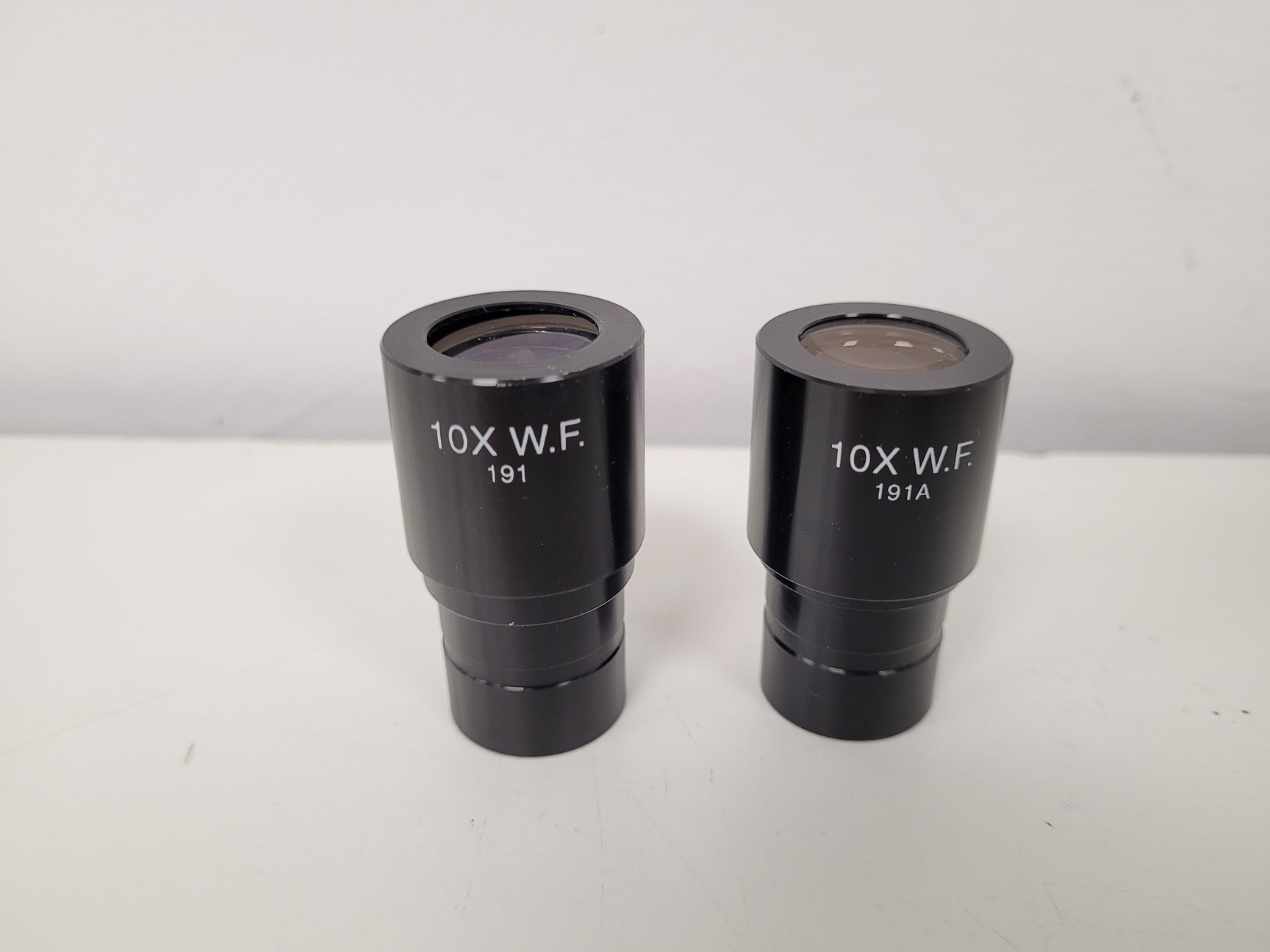 Image of Leica ATC 2000 Compound Microscope with 4 x Achromatic Objectives Lab