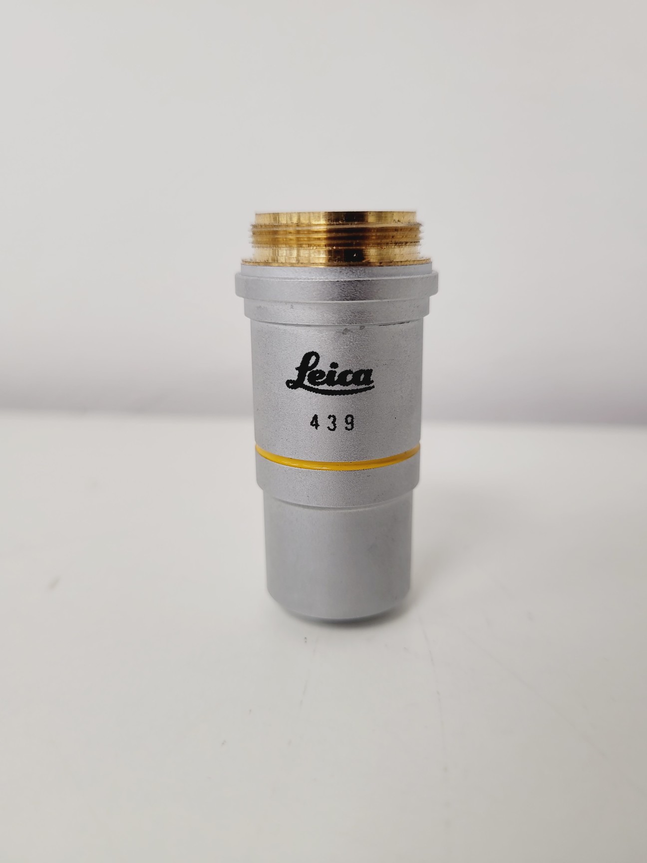 Image of Leica ATC 2000 Compound Microscope with 4 x Achromatic Objectives Lab