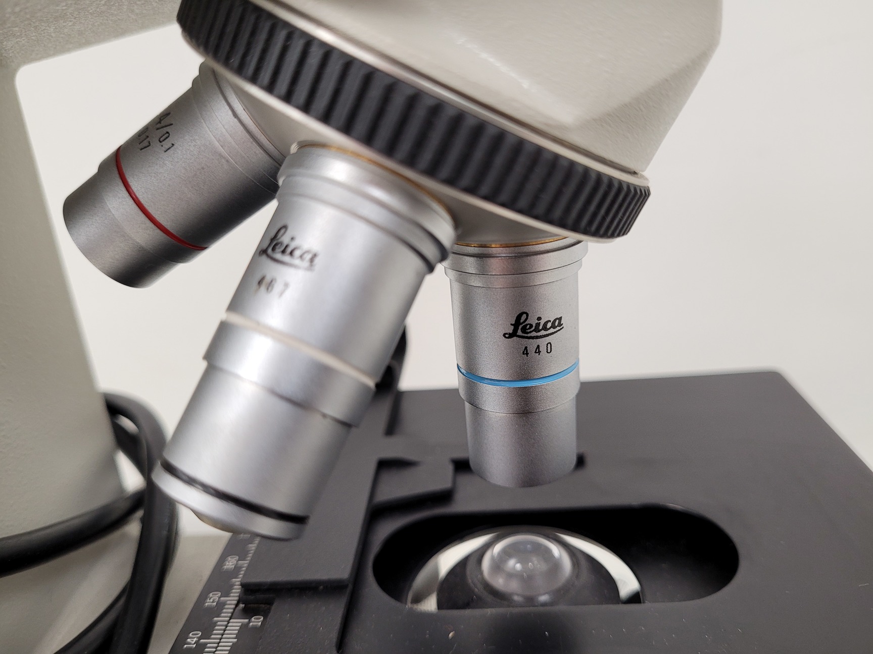 Microscope 2000 Model Lab Record Leica Model ATC 2000 Compound Microscope with 4 x Achromatic Objectives Lab