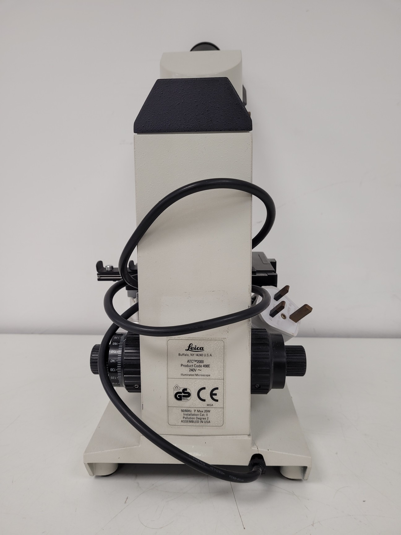 Image of Leica Model ATC 2000 Compound Microscope with 4 x Achromatic Objectives Lab