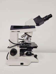 Thumbnail image of Leica Model ATC 2000 Microscope w/ 4 x Achromatic Objectives Lab