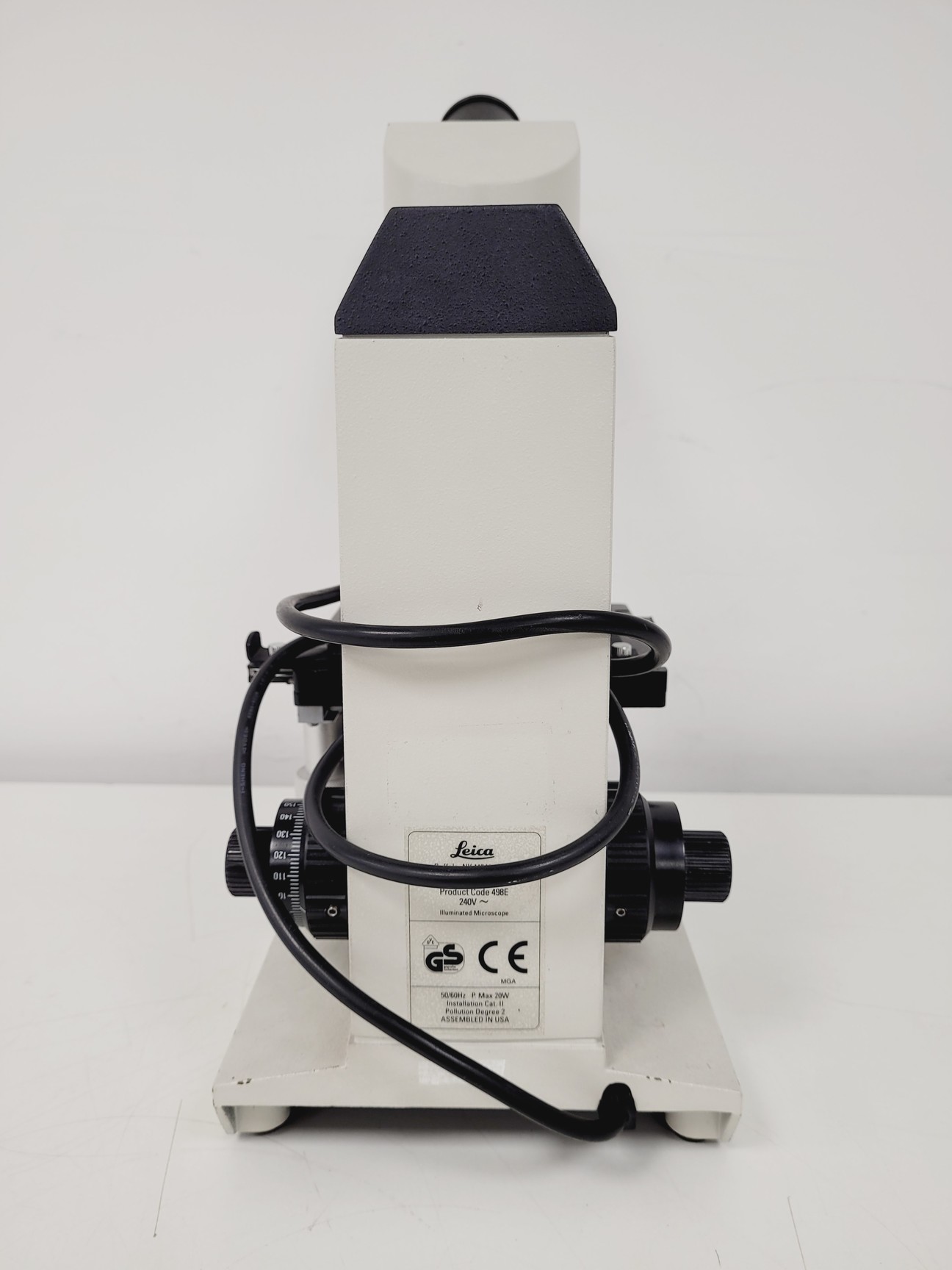 Image of Leica Model ATC 2000 Microscope w/ 4 x Achromatic Objectives Lab