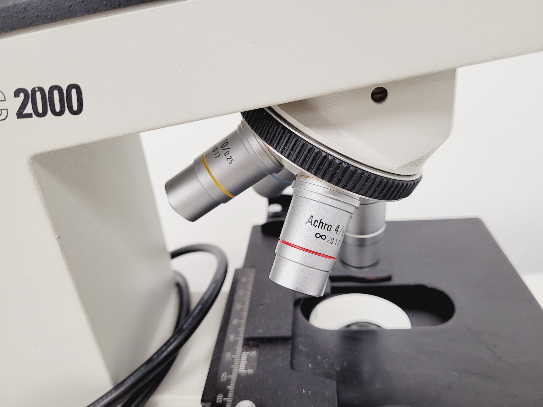 Image of Leica ATC 2000 Compound Microscope with 4 x Objectives - Achro OIL Lab
