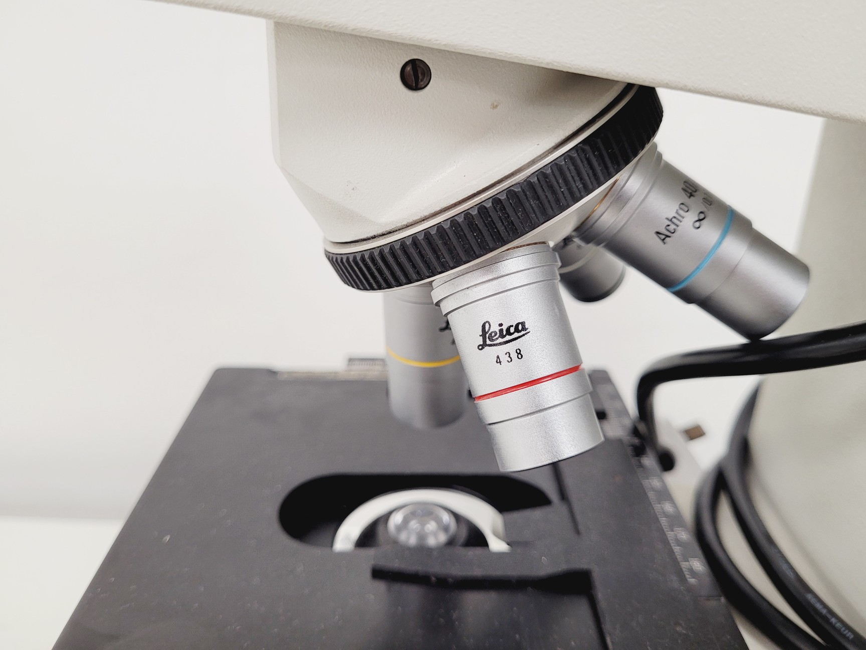 Image of Leica ATC 2000 Compound Microscope with 4 x Objectives - Achro OIL Lab