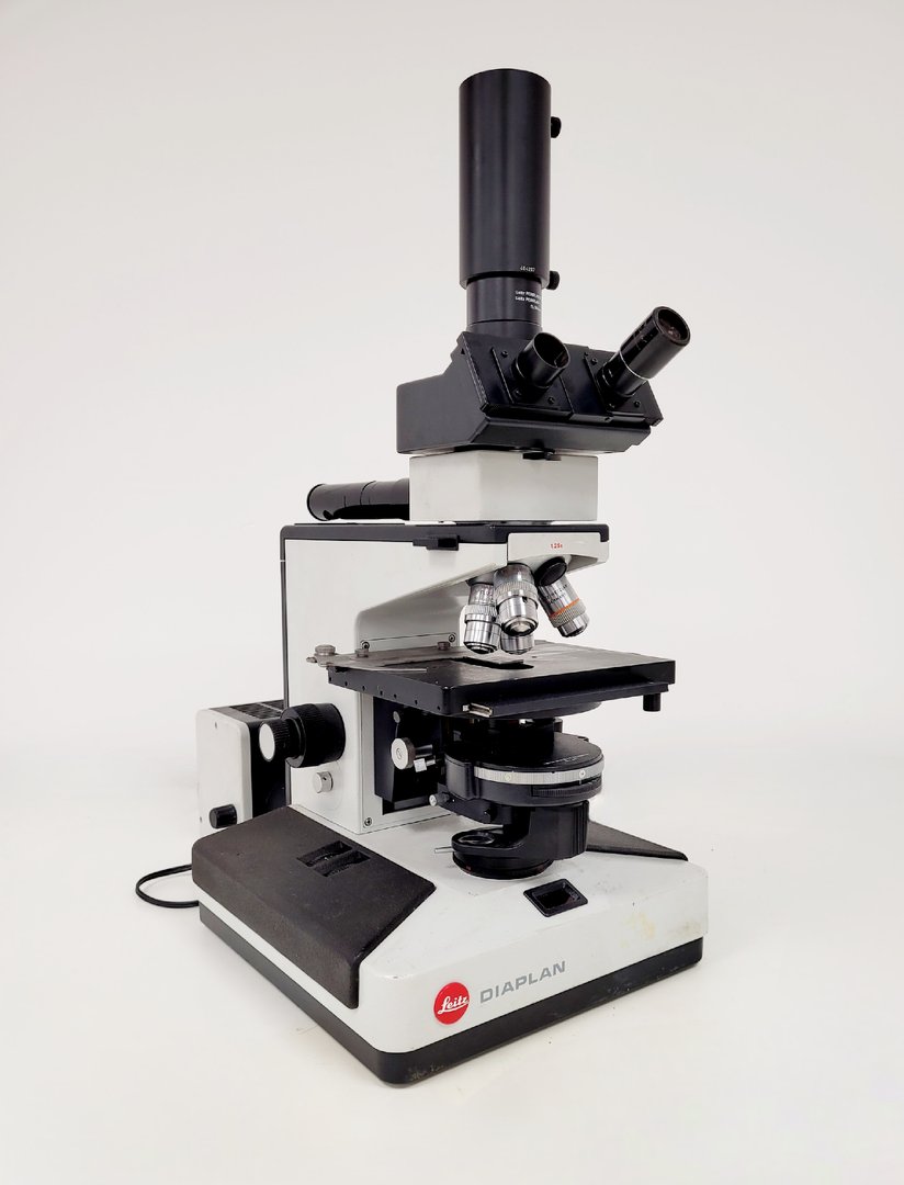 Image of Leitz Diaplan Microscope Type 020-437.035 with 4 x Objectives Lab Spares/Repairs