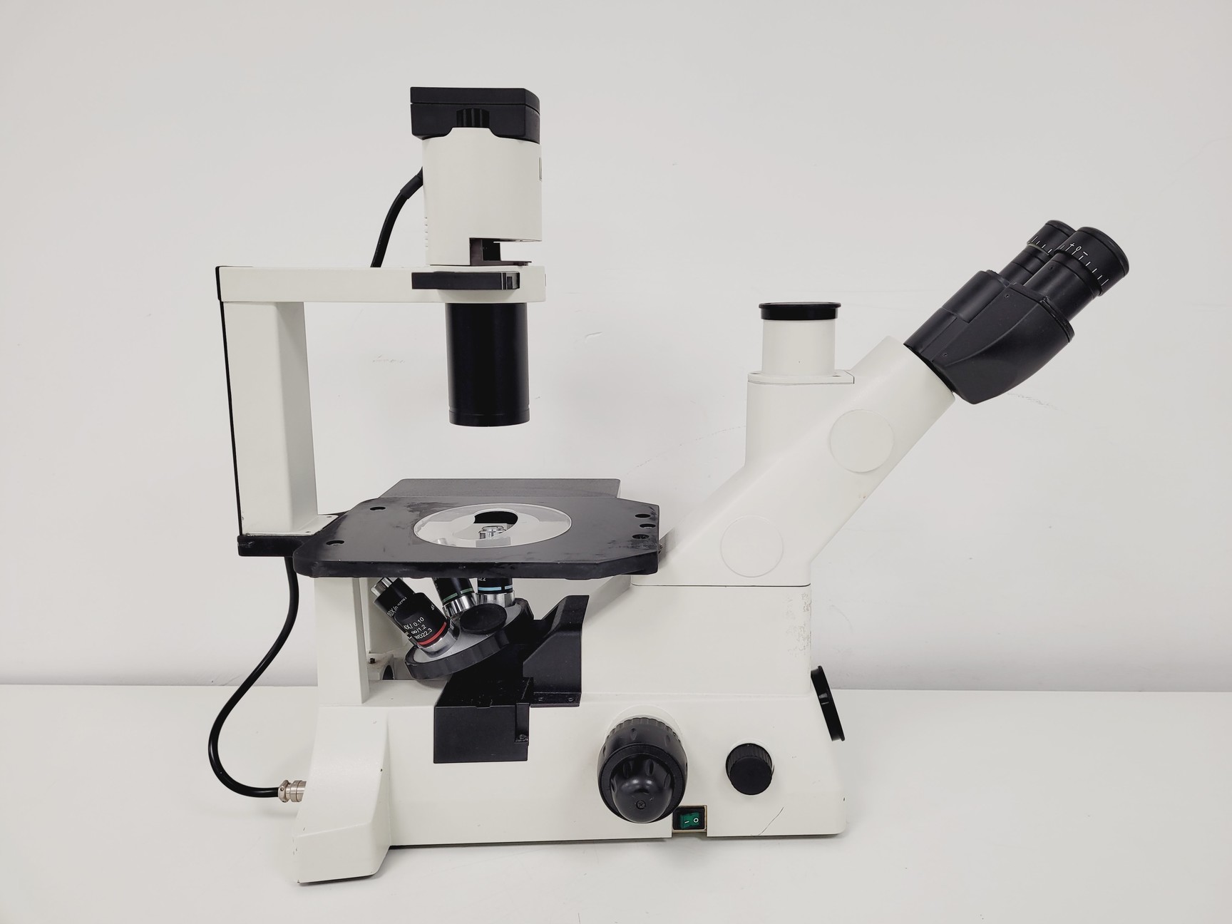 Image of HIPROVE XD-202 Inverted Biological Microscope w/ 4 x Objectives Lab