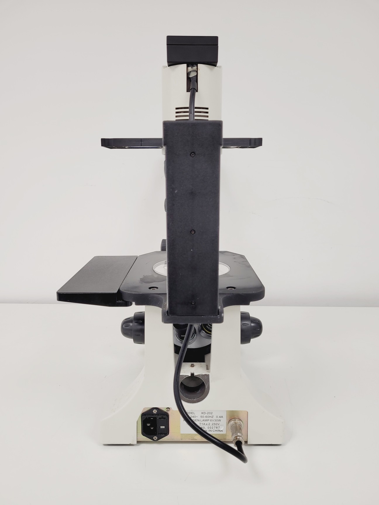 Image of HIPROVE XD-202 Inverted Biological Microscope w/ 4 x Objectives Lab