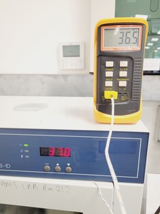 Thumbnail image of Techne Hybridiser HB-1D Model FHB1BE Hybridisation Oven Lab
