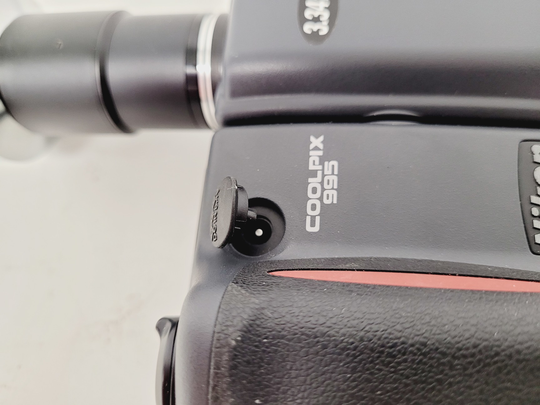 Image of Nikon Eclipse E800M Fluorescence Microscope Lab