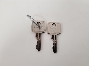 Thumbnail image of Sealine Lockable Light Grey Filing Cabinet & Keys