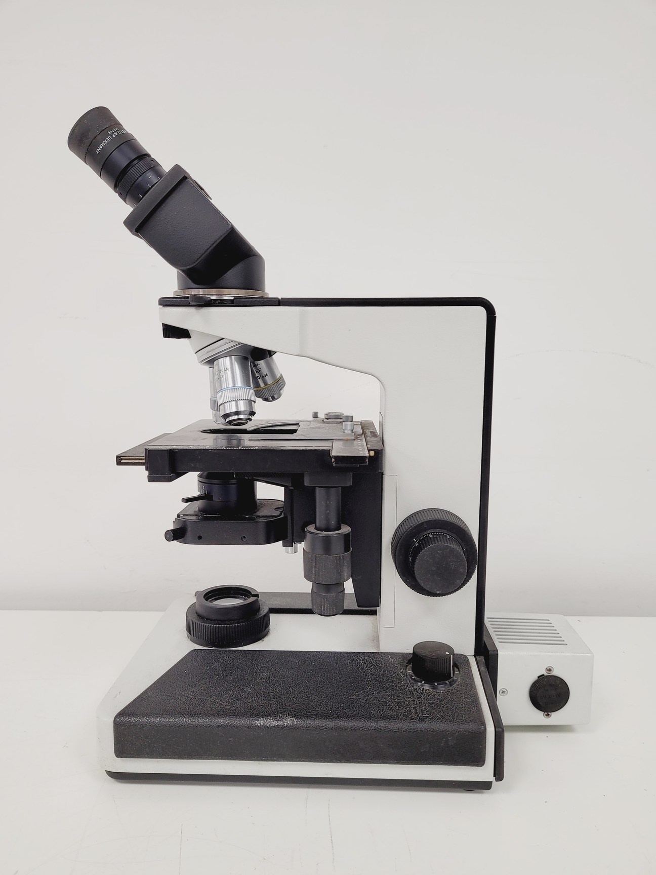 Image of Leitz Laborlux S Microscope 020-505.030 with 3 x Objectives - PHACO EF PLAN Lab