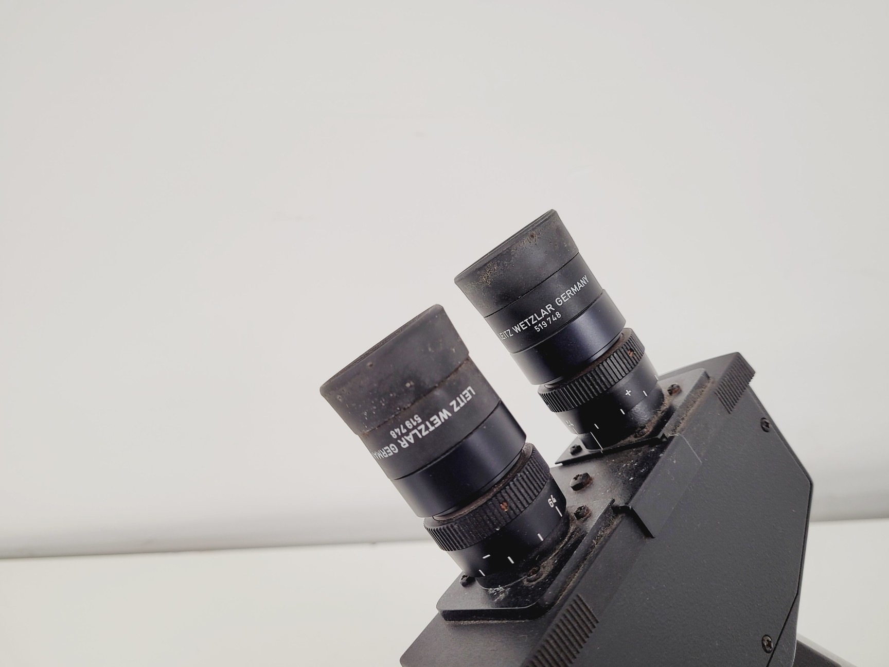 Image of Leitz Laborlux S Microscope 020-505.030 with 3 x Objectives - PHACO EF PLAN Lab
