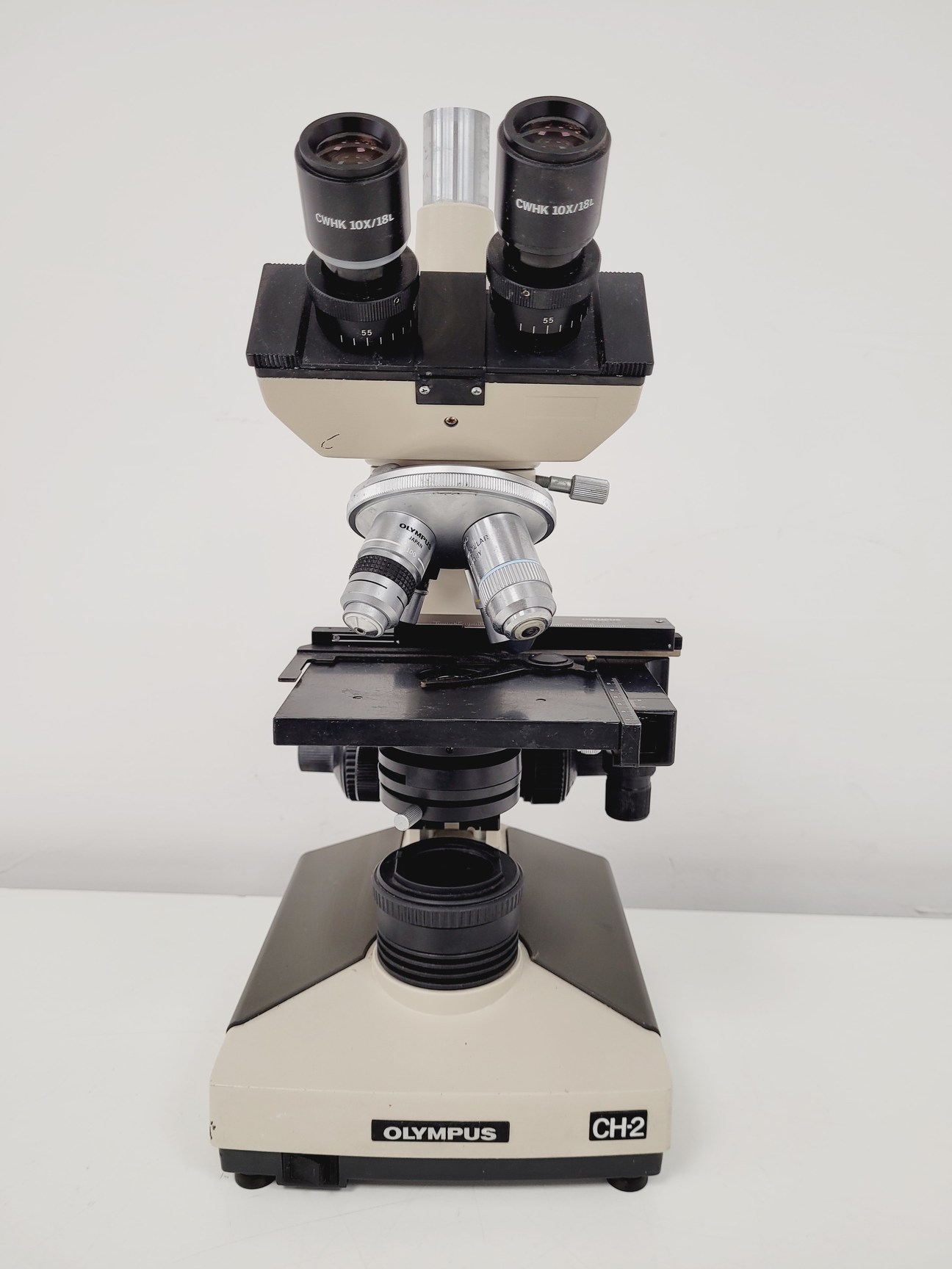 Image of Olympus CH-2 CHS Compound Laboratory Microscope with 4 x Objectives Lab