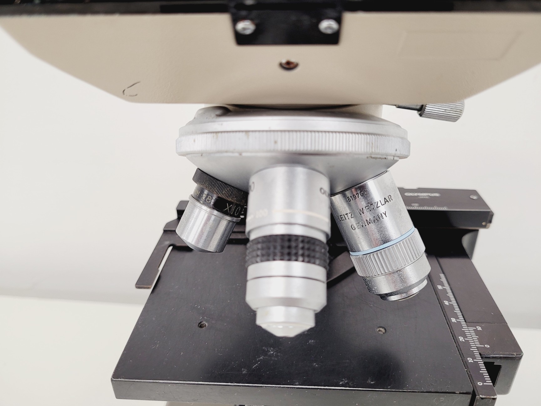 Image of Olympus CH-2 CHS Compound Laboratory Microscope with 4 x Objectives Lab