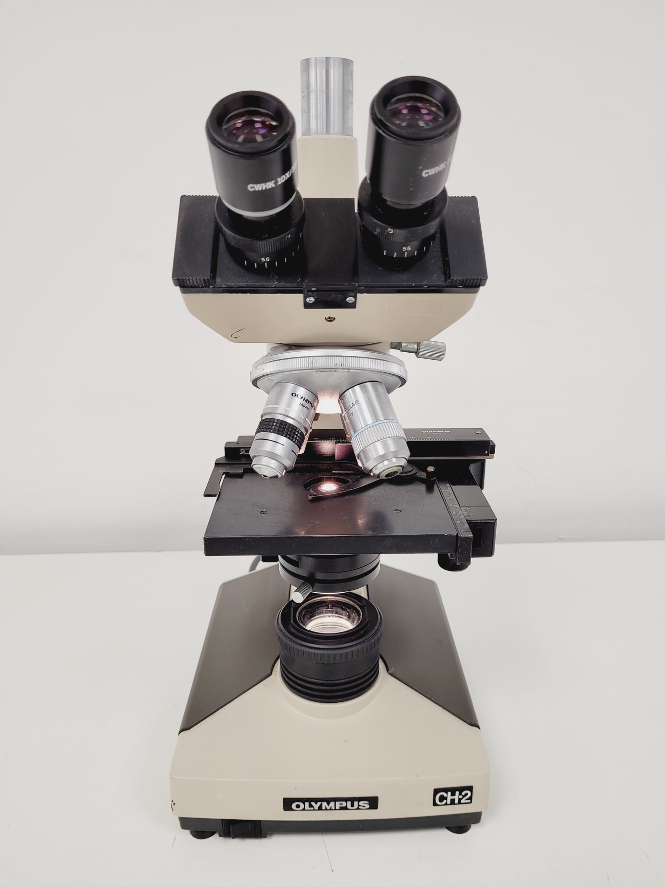 Image of Olympus CH-2 CHS Compound Laboratory Microscope with 4 x Objectives Lab