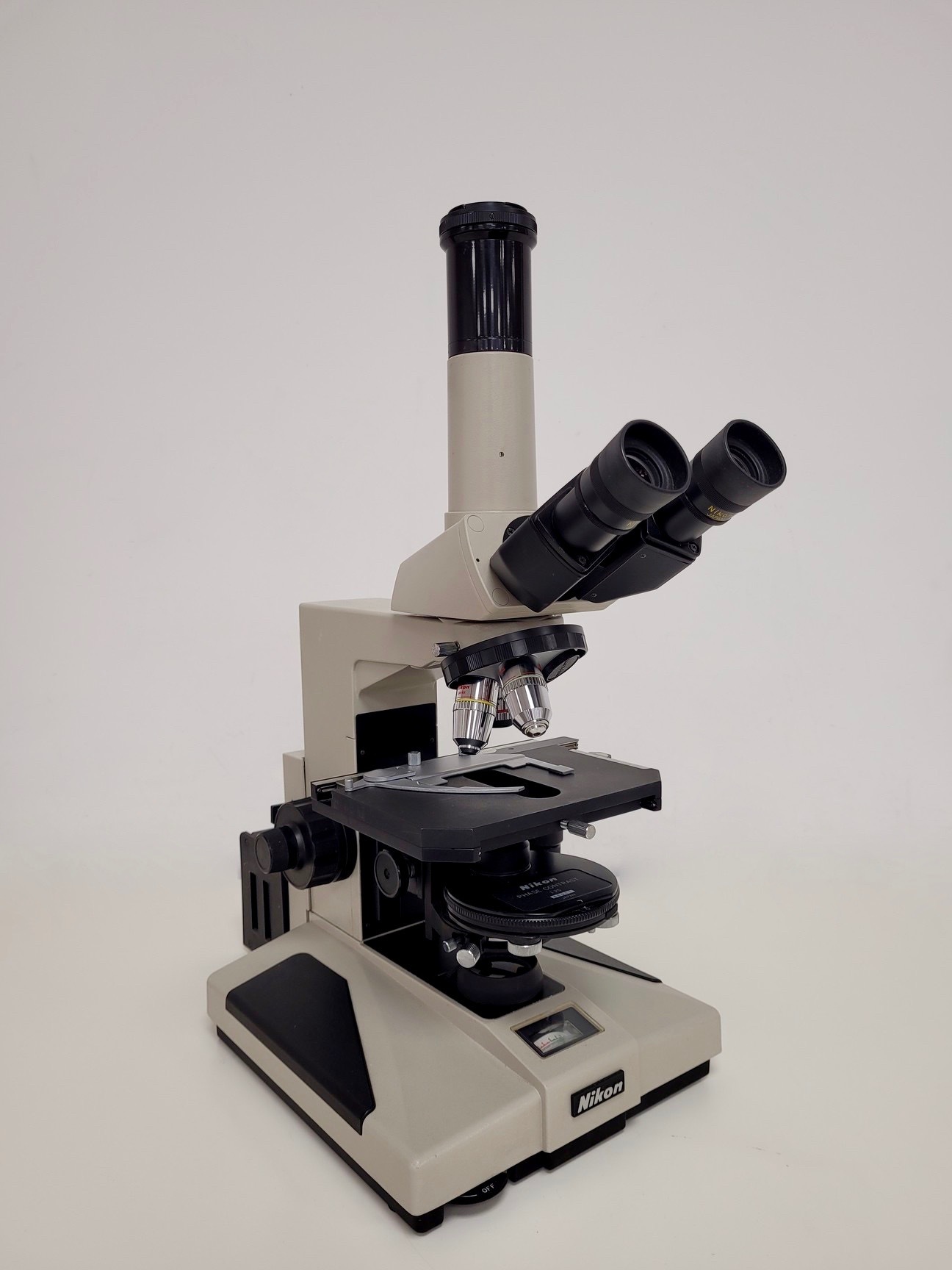 Image of Nikon Optiphot Microscope with 3 x Objectives - Ph 3 DL, Ph1, 4/0.1 160/- Lab