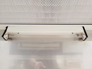 Thumbnail image of Gelaire Laminarflow Twin 30 Laminar Flow Cabinet Lab